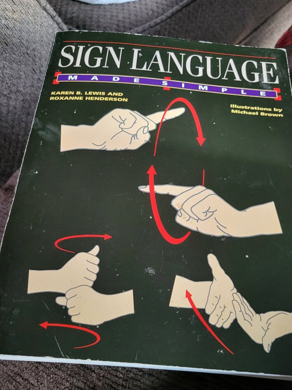 2 LEARNING SIGN LANGUAGE BOOKS GOOD CONDITION SEE PICTURES FOR TITLES